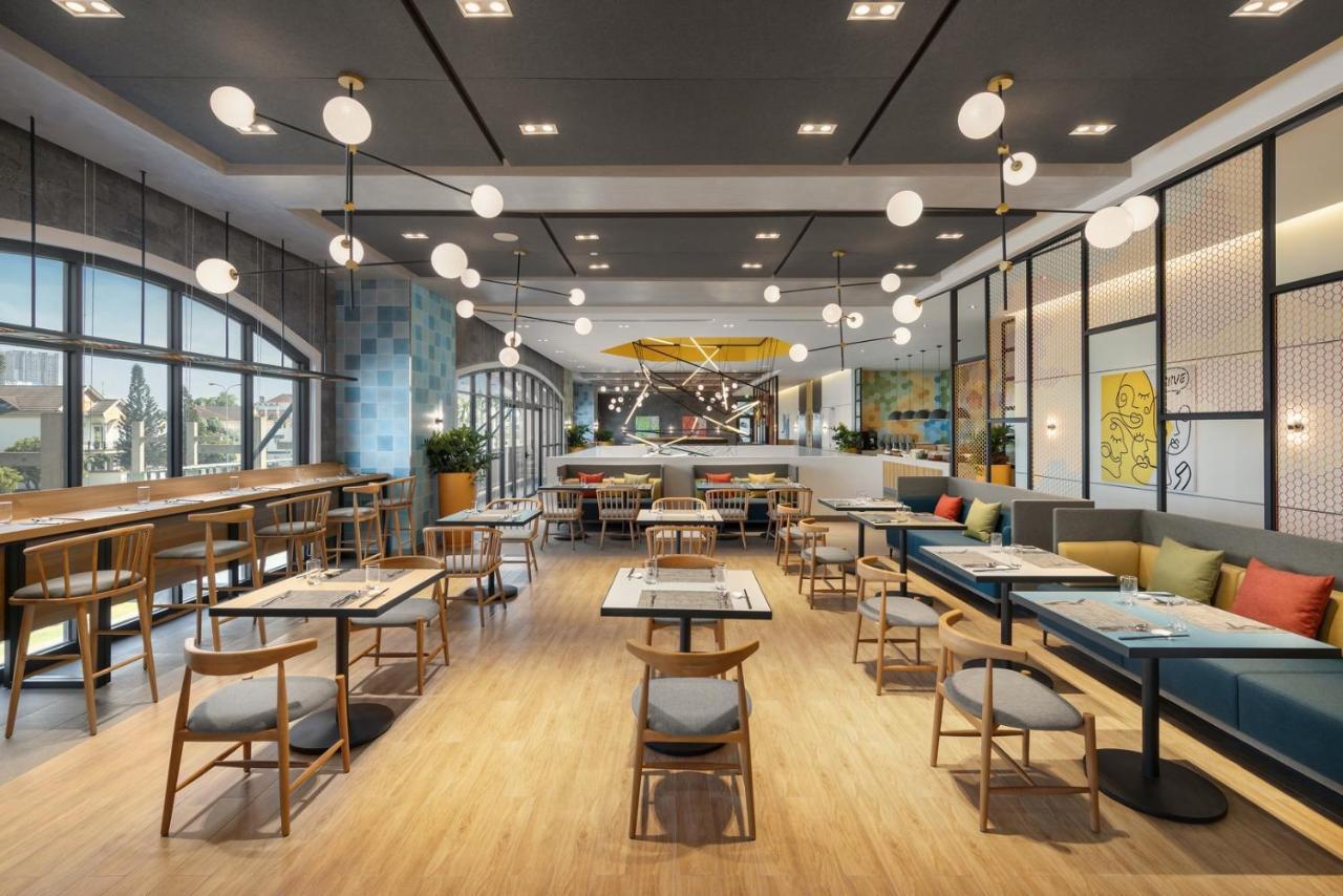 Hiive By Fusion Binh Duong - Vsip 1 Hotel Thuan An Eksteriør billede