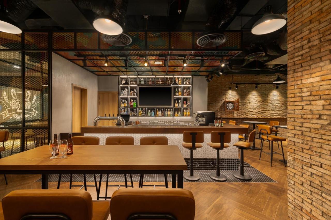 Hiive By Fusion Binh Duong - Vsip 1 Hotel Thuan An Eksteriør billede