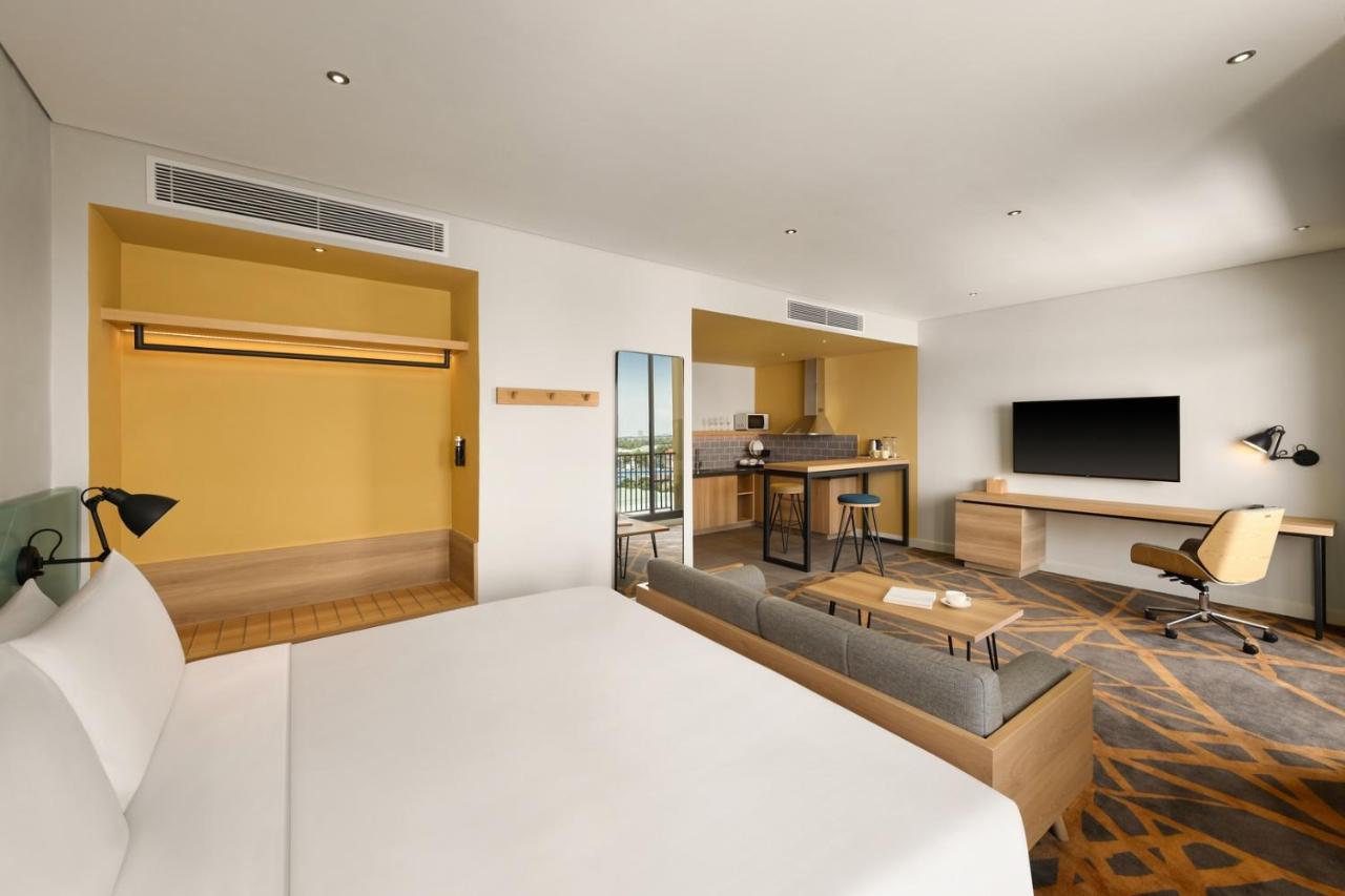Hiive By Fusion Binh Duong - Vsip 1 Hotel Thuan An Eksteriør billede